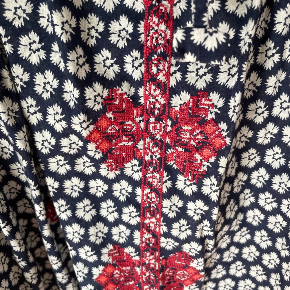 J. Crew Navy and Red Floral V-Neck Peasant Blouse, Sz 10 - Picture 4 of 4